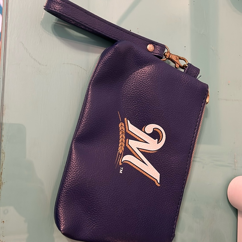 Milwaukee brewers wristlet